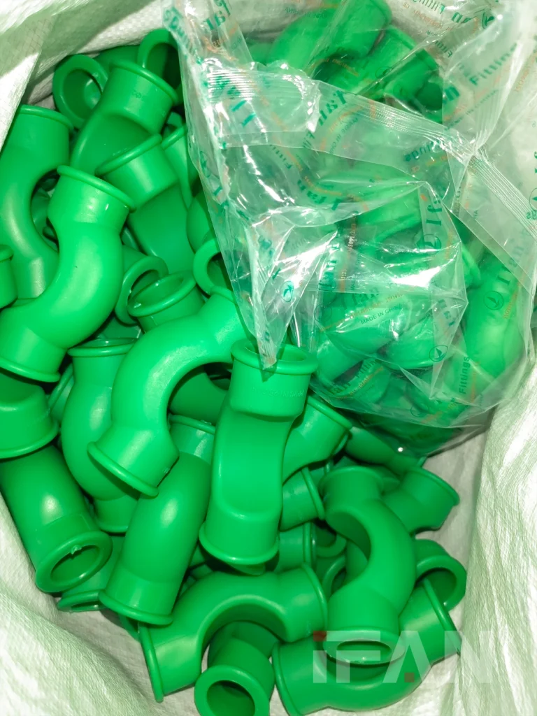 Raccords de tuyauterie PPR